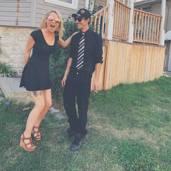 Meet your Posher, Cass - Picture 1 of 1